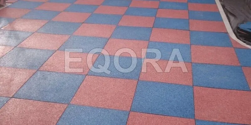 Резиновое покрытие из крошки для автосервисов в Дмитре